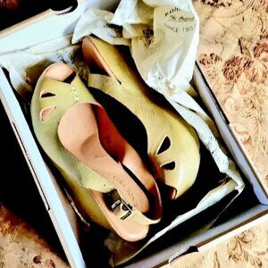 Kork-Ease, Felicia Green Wedge Heels